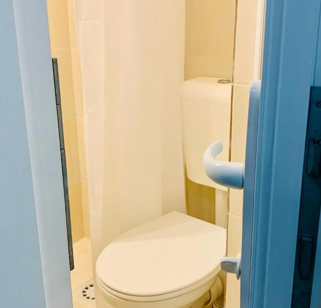 Amos Homes Accommodation ブカレスト 0*,  ルーマニア