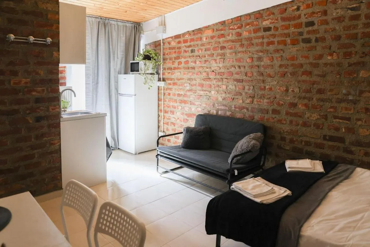 Amos Homes Accommodation 부쿠레슈티 게스트하우스