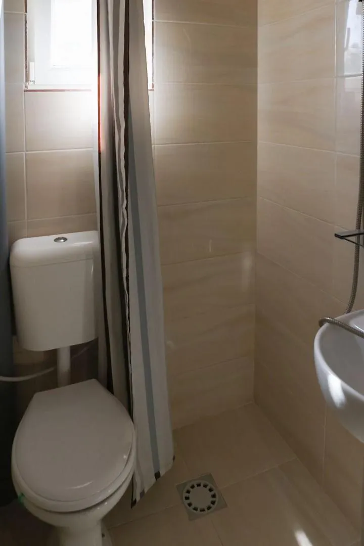 Amos Homes Accommodation Bükreş Konukevi